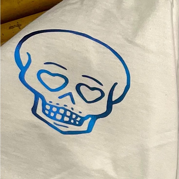 Small vneck tshirt “my tattoos don’t like you” - Picture 4 of 4